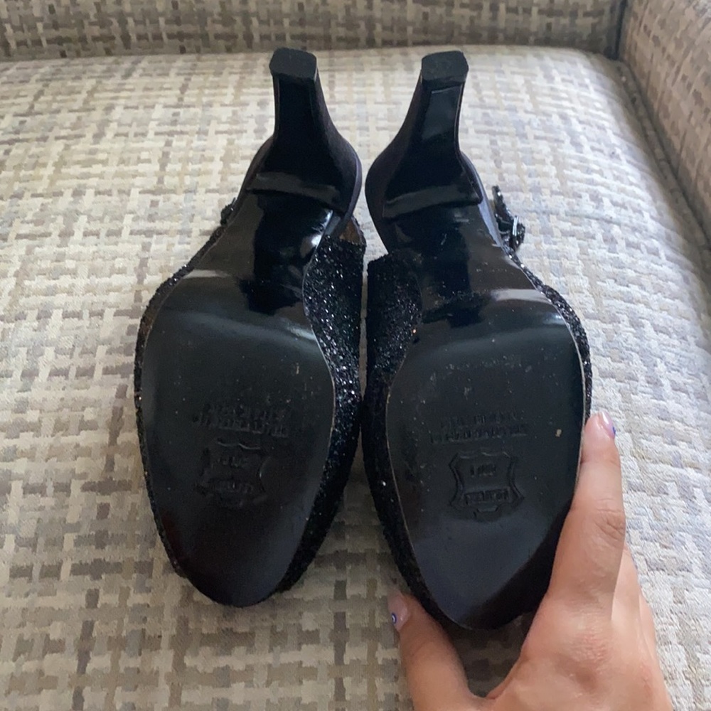 Stuart Weitzman Pumps - Picture 4 of 5